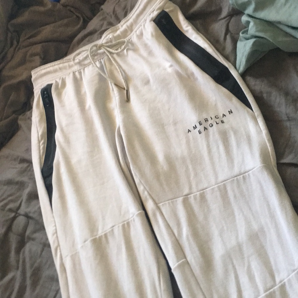 American eagle joggers